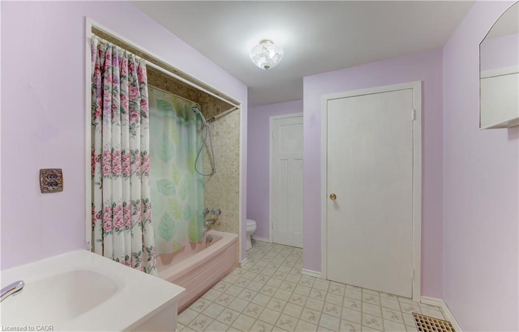 224 Weber Street E Property Photo 21