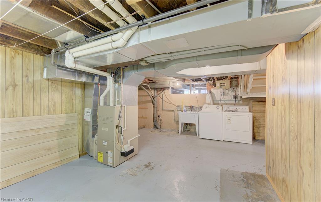 224 Weber Street E Property Photo 39