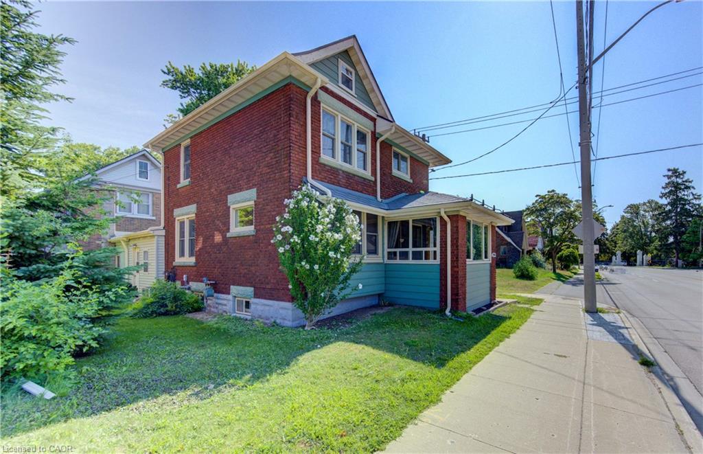 224 Weber Street E Property Photo 41