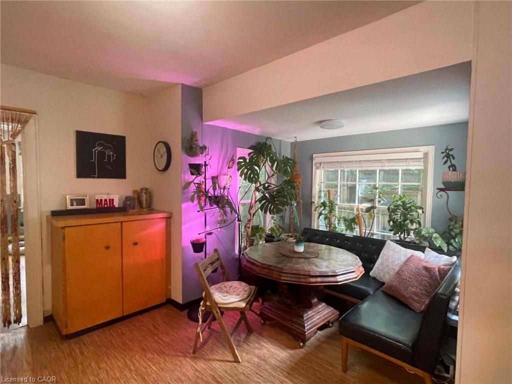 270 West 18th Street Property Photo 4