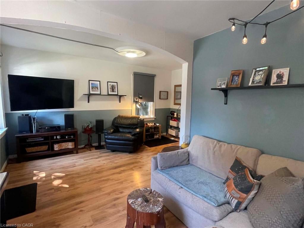 270 West 18th Street Property Photo 7