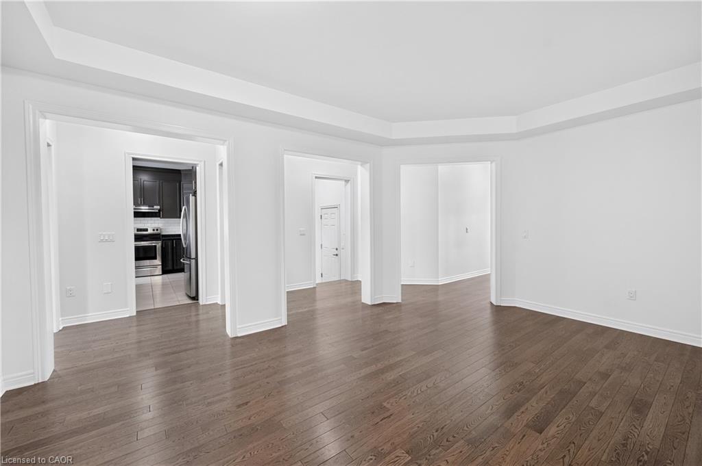 1149 Upper Thames Drive Property Photo 10