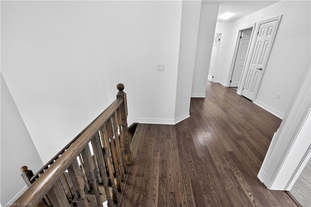 1149 Upper Thames Drive Property Photo 23