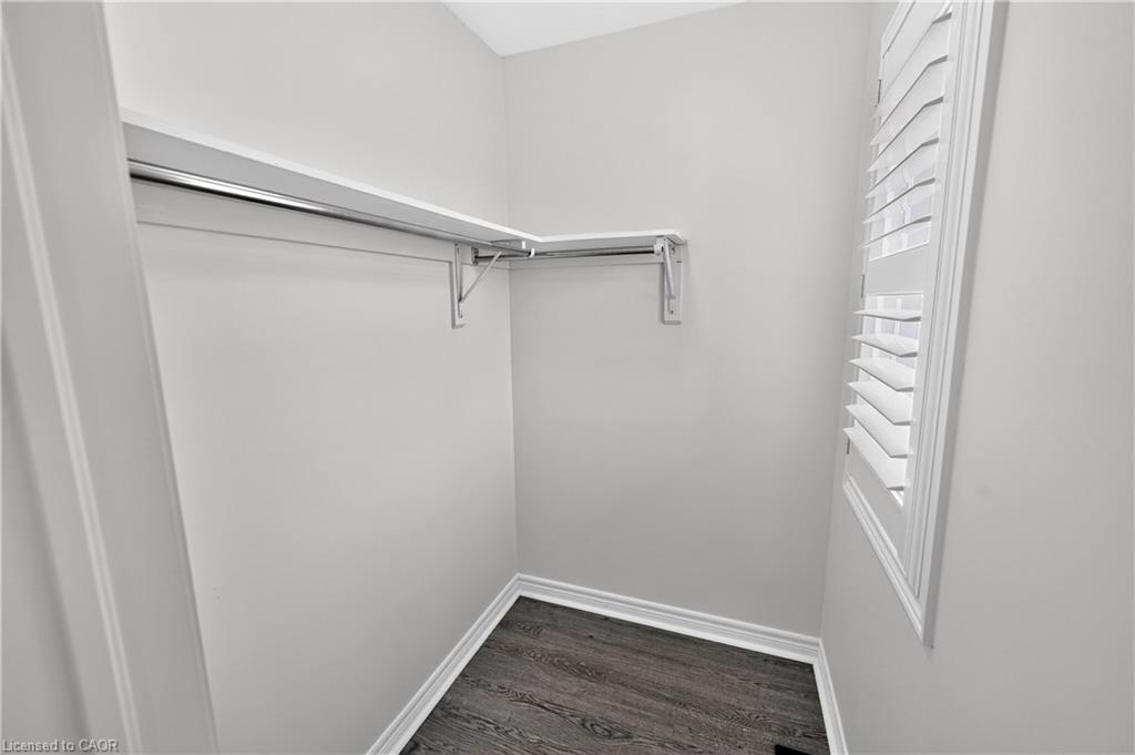 1149 Upper Thames Drive Property Photo 32