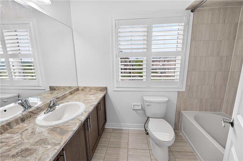 1149 Upper Thames Drive Property Photo 40