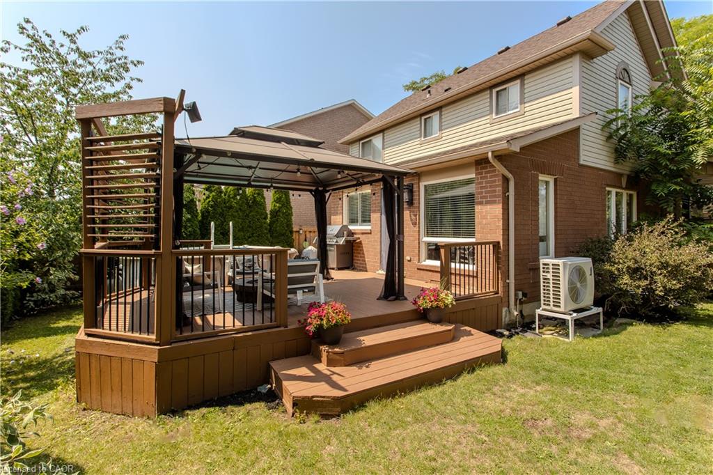 5190 Wood Crescent Property Photo 6