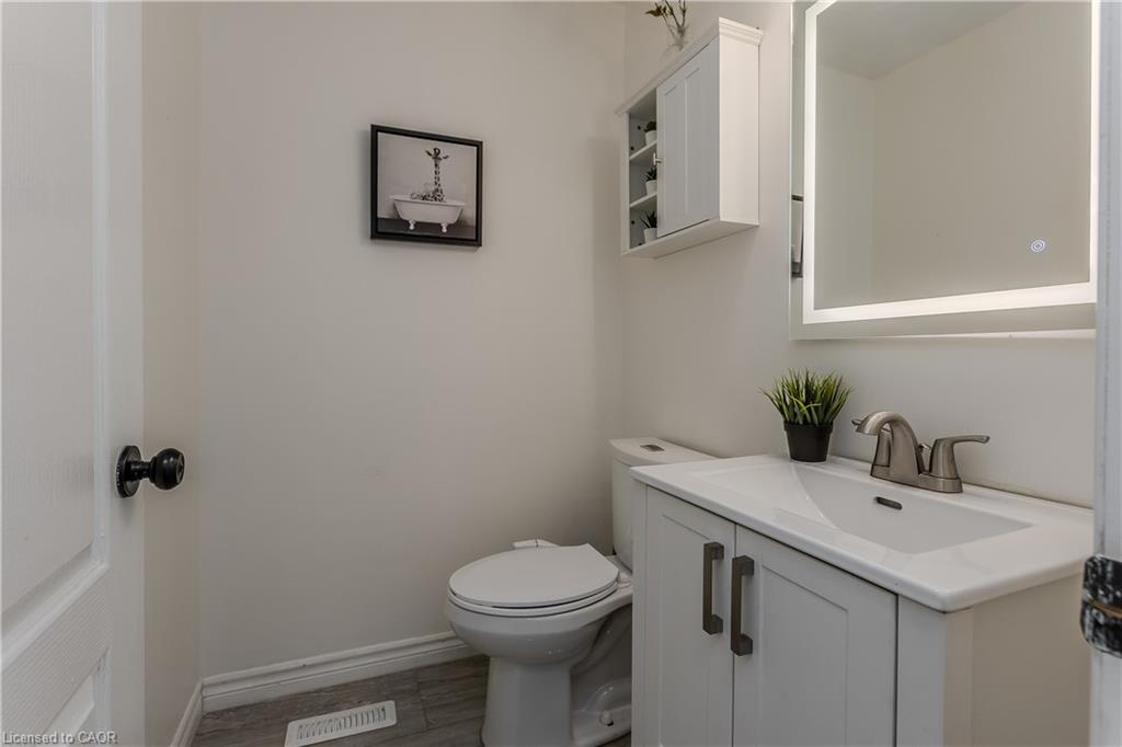5190 Wood Crescent Property Photo 16