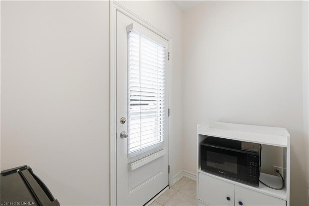3-68 First Street Property Photo 4
