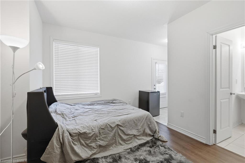 3-68 First Street Property Photo 5