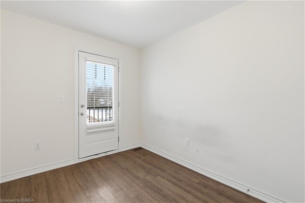 3-68 First Street Property Photo 23
