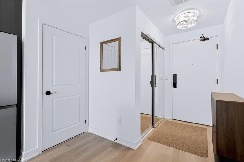 2110-2075 Lakeshore Road Property Photo 6