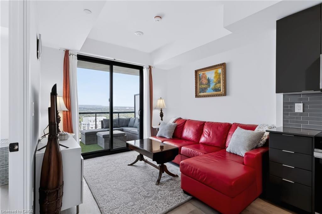 2110-2075 Lakeshore Road Property Photo 12