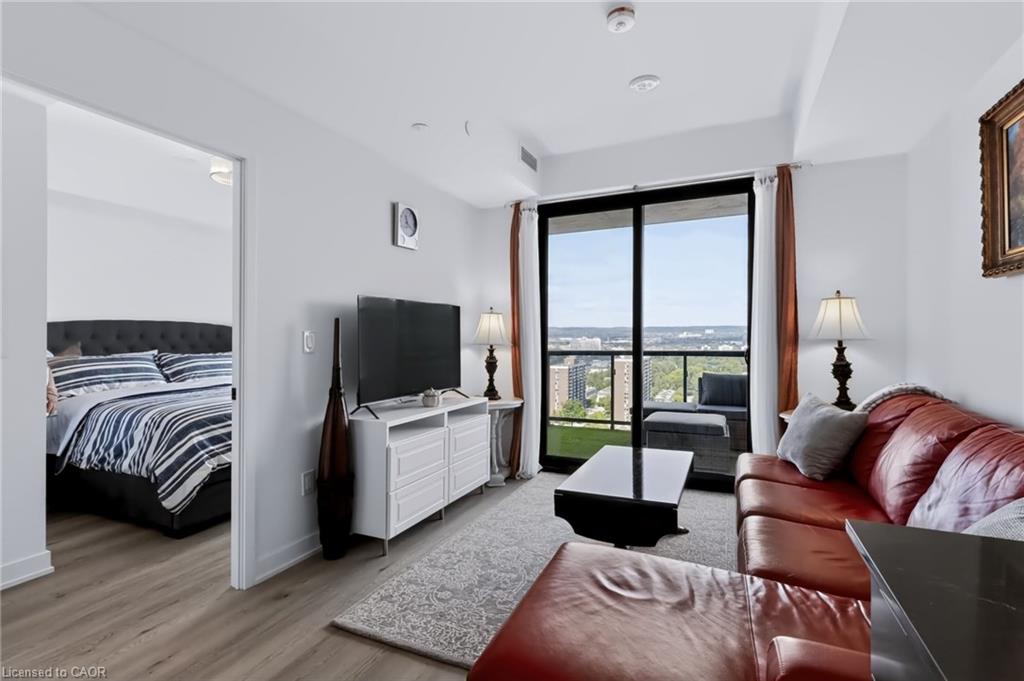 2110-2075 Lakeshore Road Property Photo 13