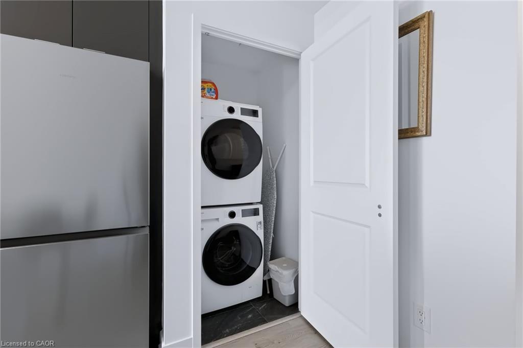 2110-2075 Lakeshore Road Property Photo 20