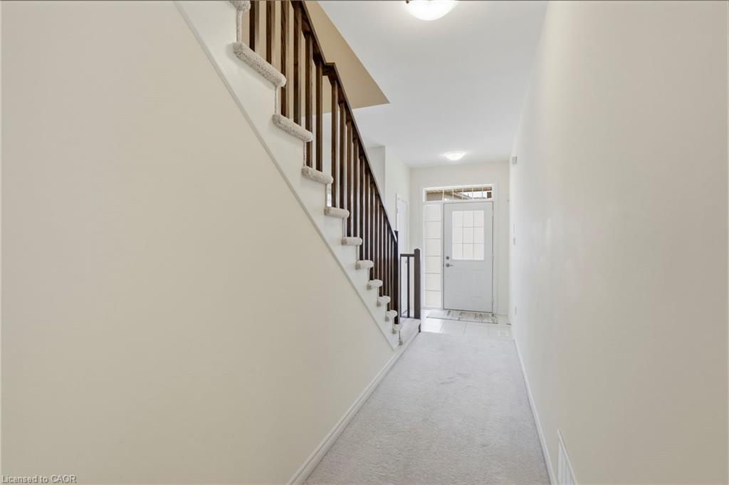 68-305 Garner Road W Property Photo 7