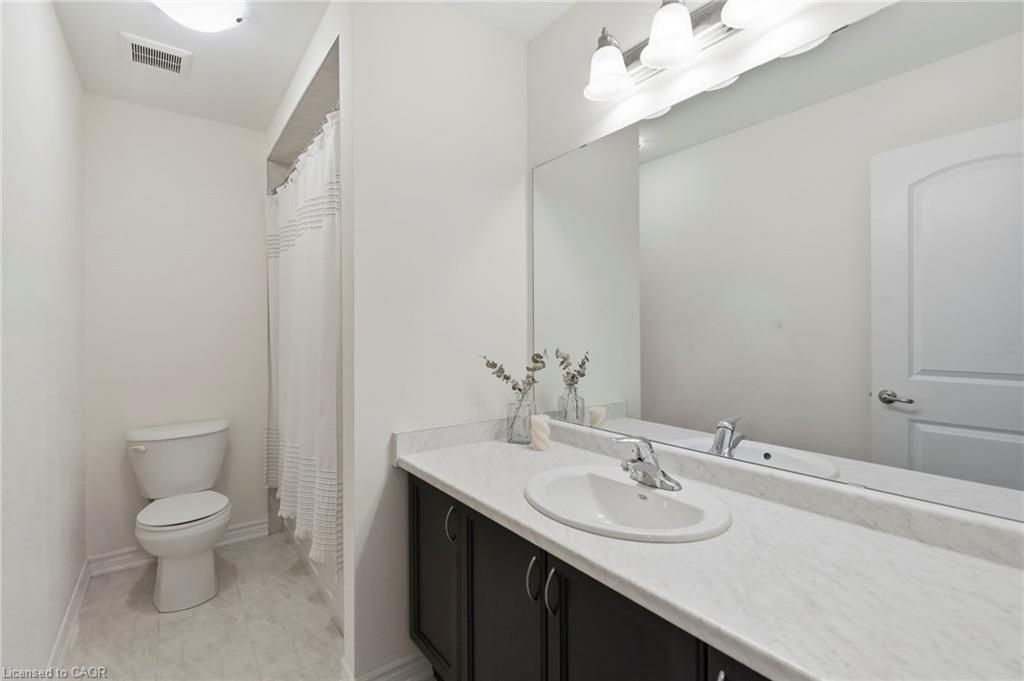 68-305 Garner Road W Property Photo 33