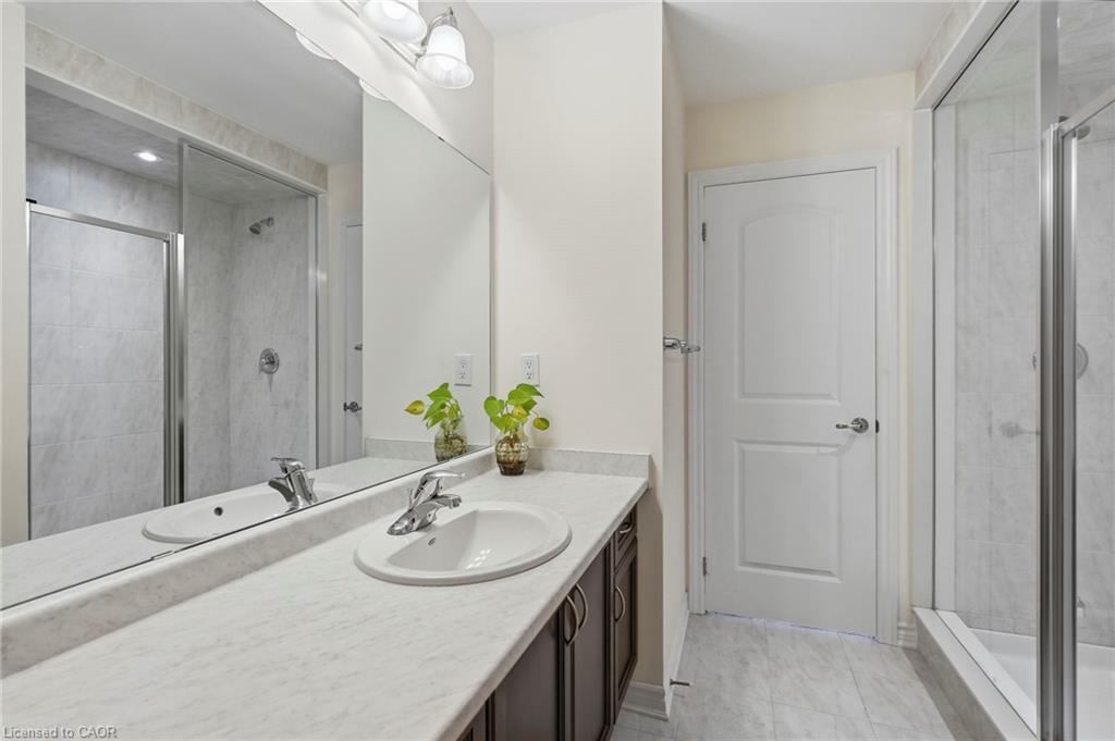 68-305 Garner Road W Property Photo 38