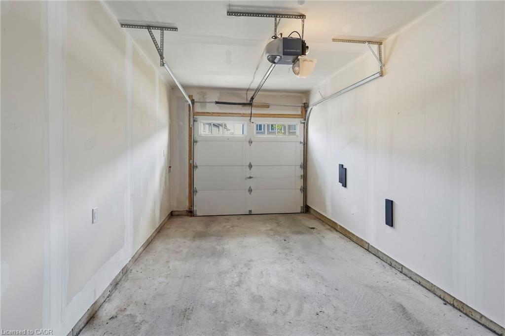 68-305 Garner Road W Property Photo 43