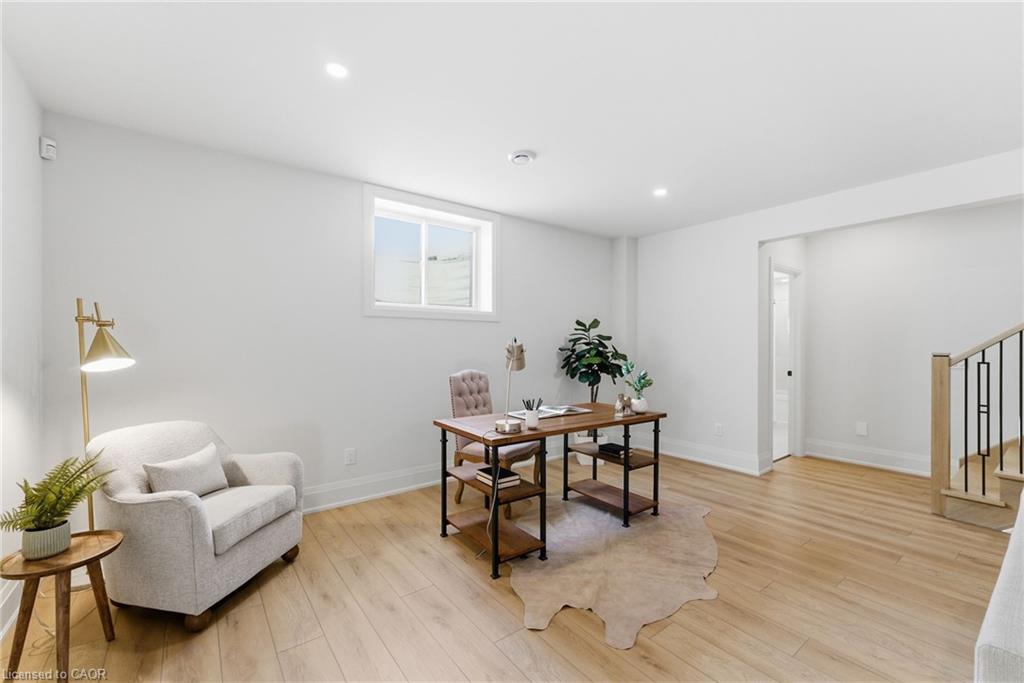 15 Oakley Drive Property Photo 25