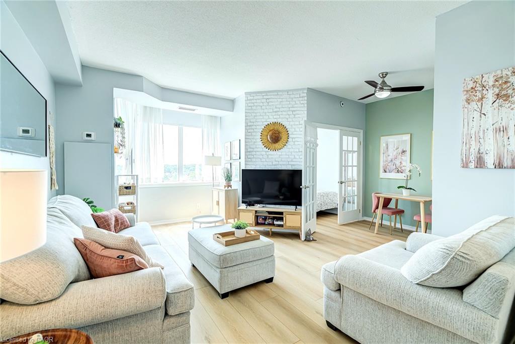 804-200 Limeridge Road W Property Photo 2