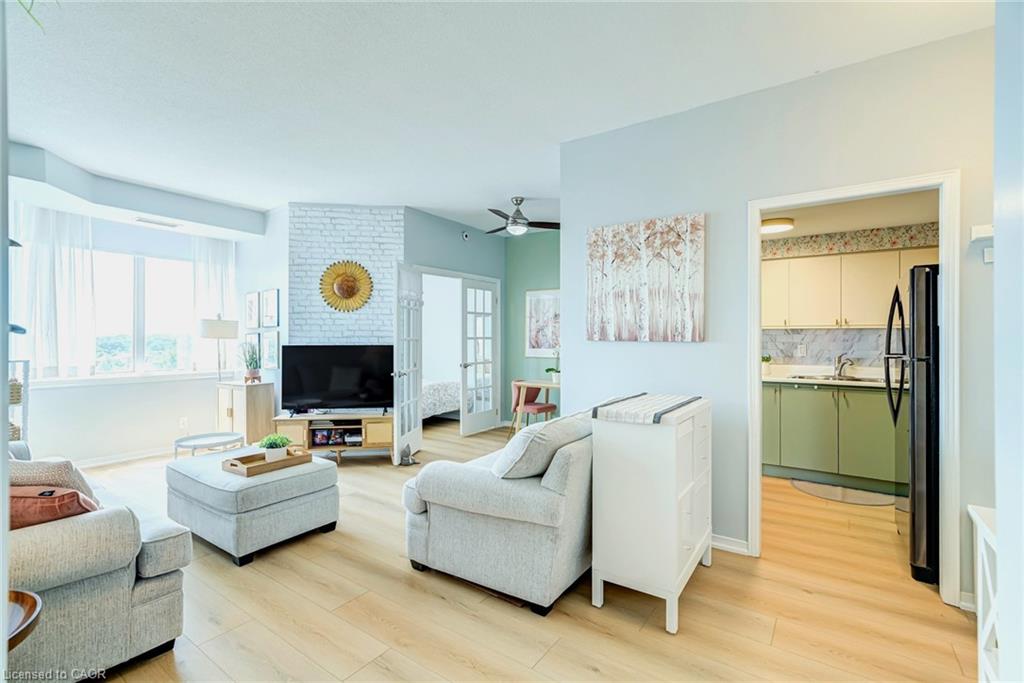 804-200 Limeridge Road W Property Photo 3