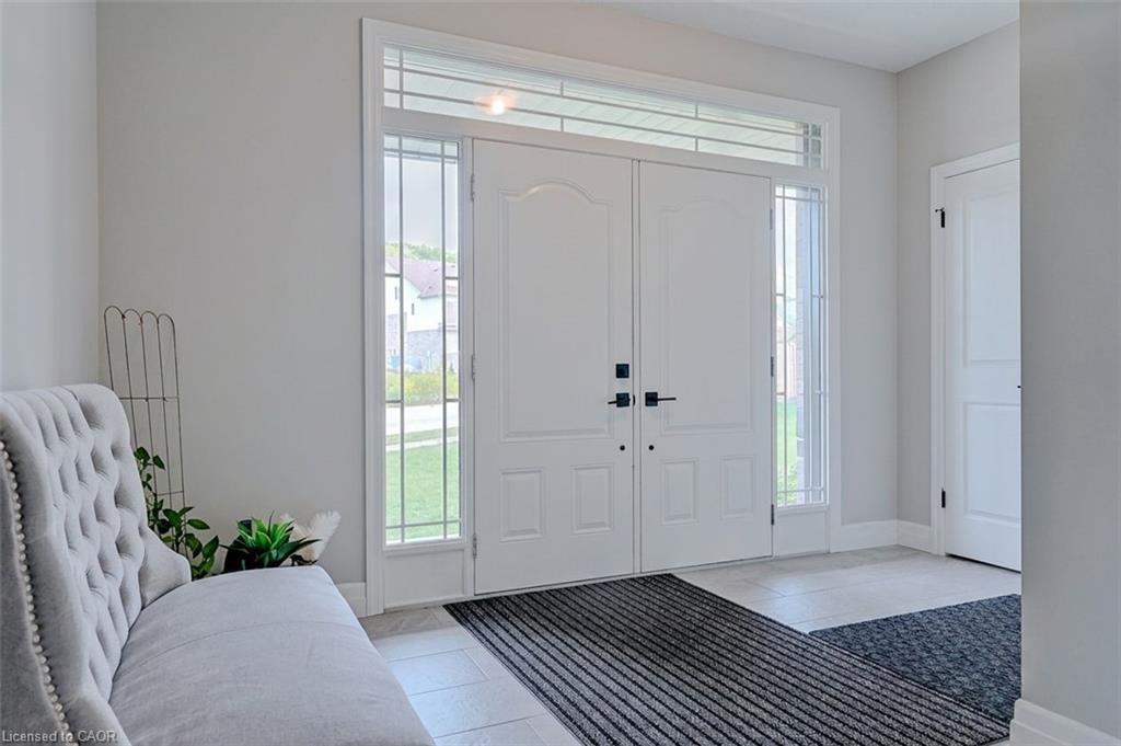 249 Ladyslipper Drive Property Photo 2