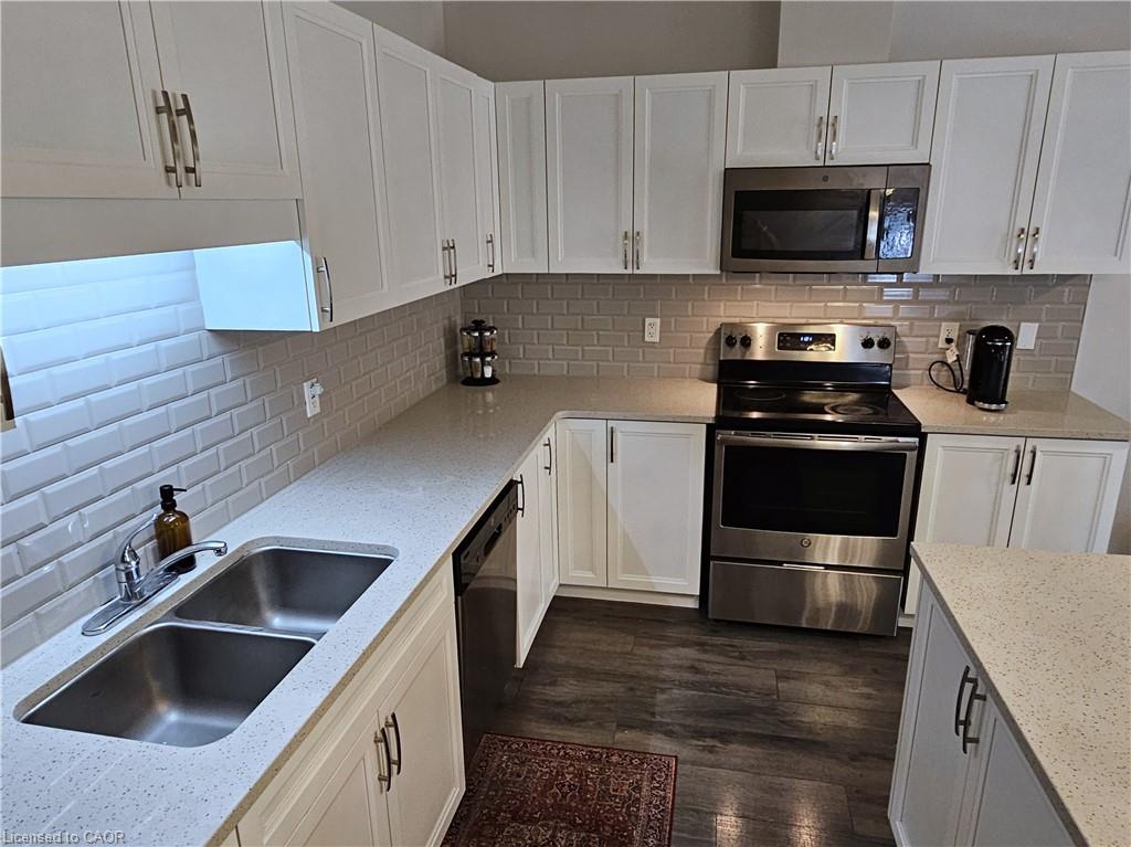 16 Brookfield Lane Property Photo 13
