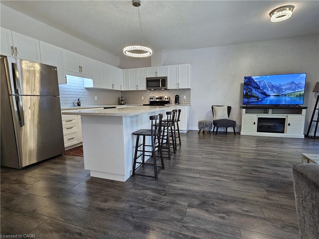 16 Brookfield Lane Property Photo 16