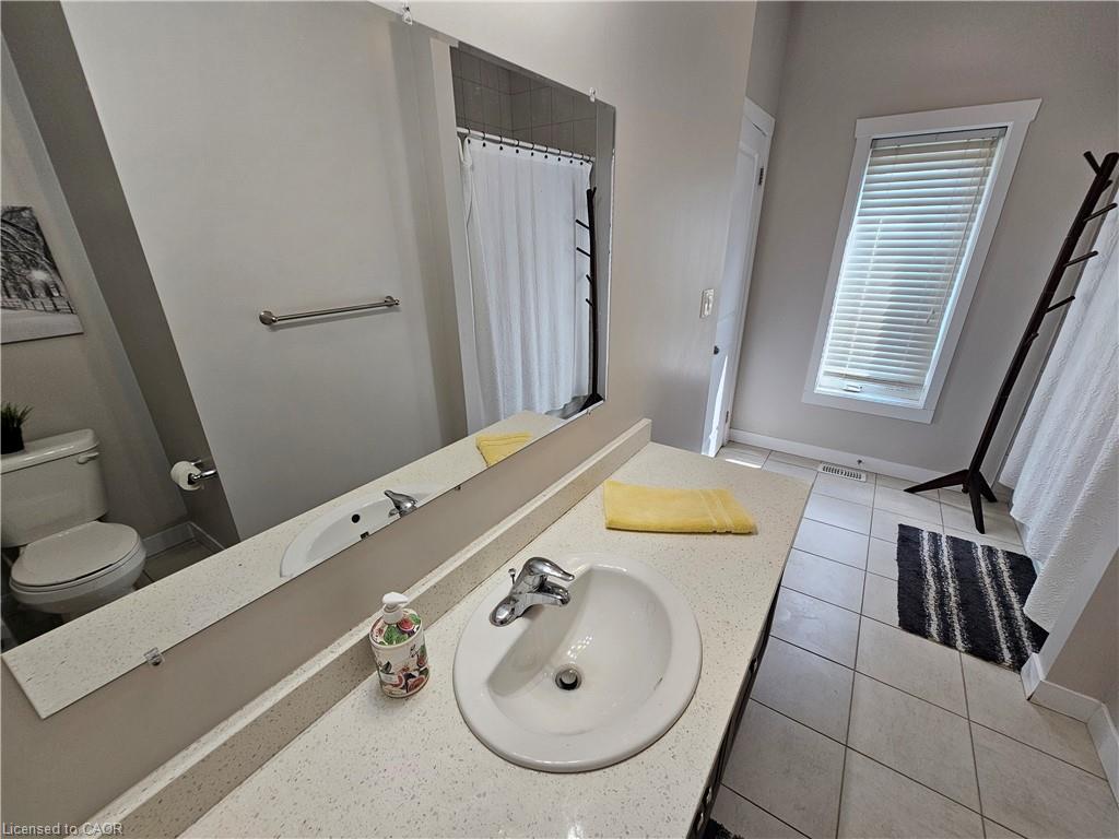 16 Brookfield Lane Property Photo 18
