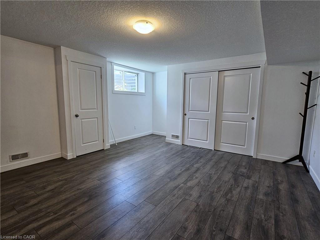 16 Brookfield Lane Property Photo 27
