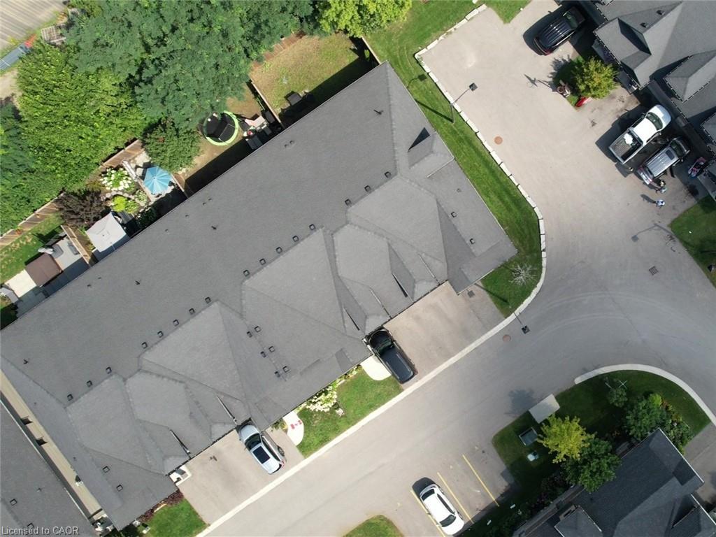16 Brookfield Lane Property Photo 32
