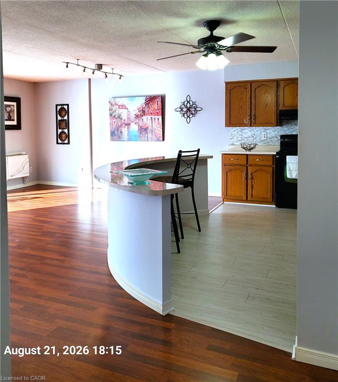 306-384 Erb Street W Property Photo 10