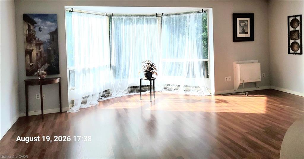 306-384 Erb Street W Property Photo 12