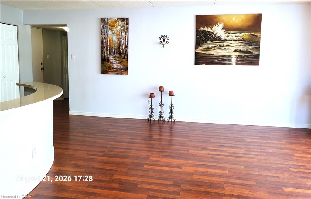 306-384 Erb Street W Property Photo 22
