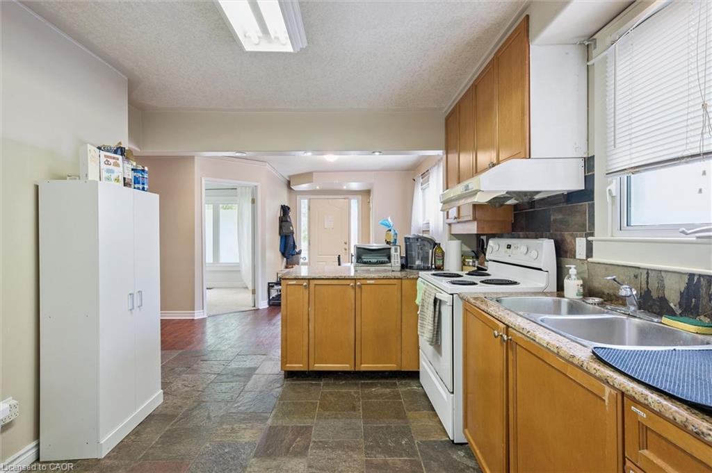 16 Beaucourt Place Property Photo 7