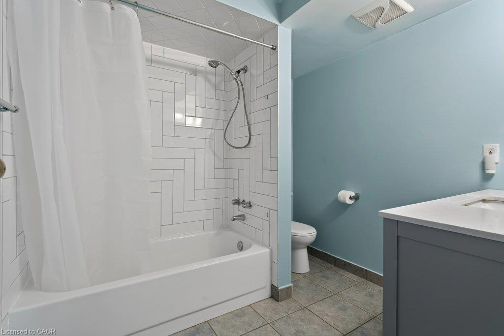 203-400 York Boulevard Property Photo 18