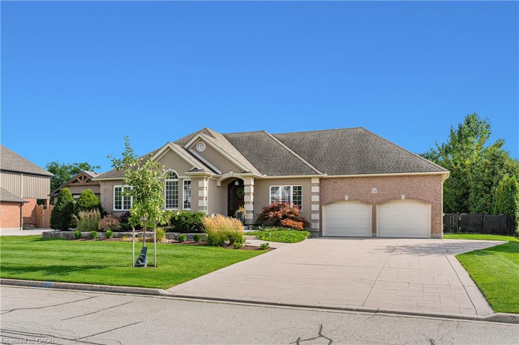 26 Weberlyn Crescent Property Photo 5
