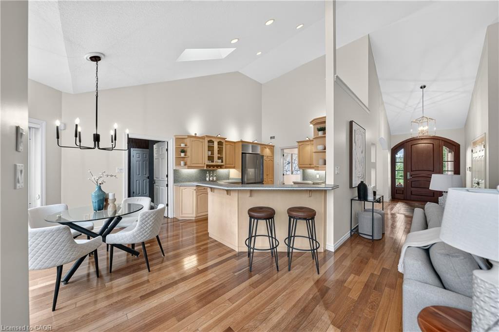 26 Weberlyn Crescent Property Photo 16