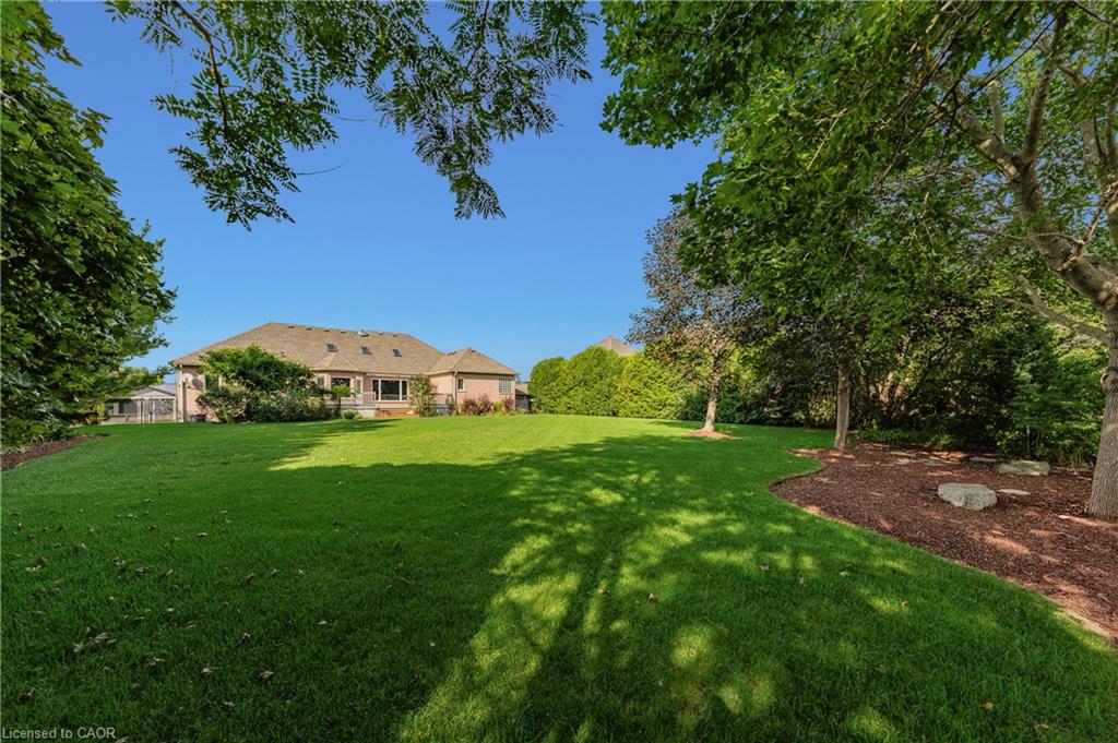 26 Weberlyn Crescent Property Photo 46