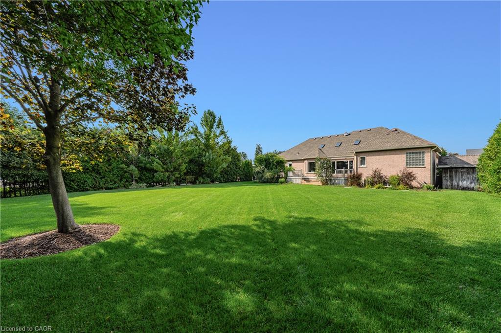 26 Weberlyn Crescent Property Photo 49