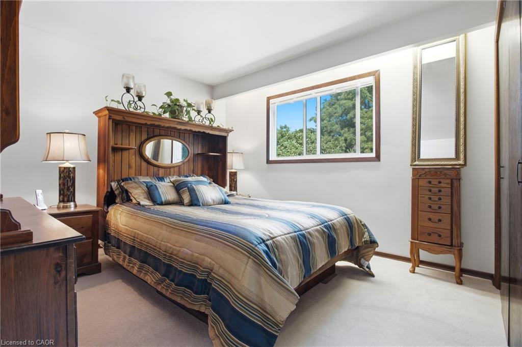 28 Alice Crescent Property Photo 15