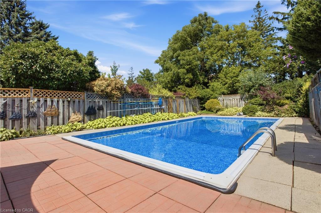28 Alice Crescent Property Photo 25