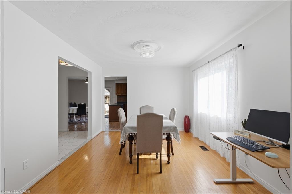 102 Trenholme Crescent Property Photo 10