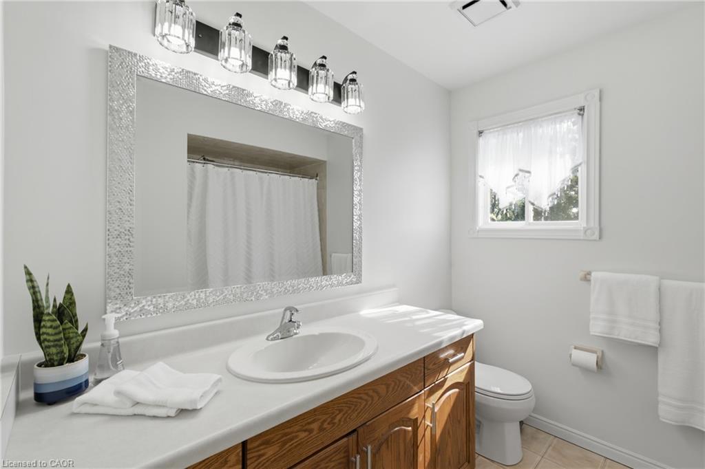 102 Trenholme Crescent Property Photo 30