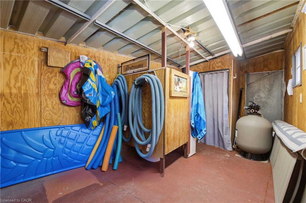 102 Trenholme Crescent Property Photo 44