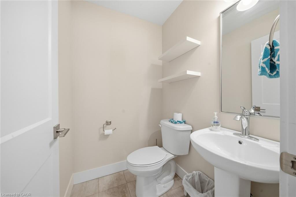 10-744 Nelson Street W Property Photo 25