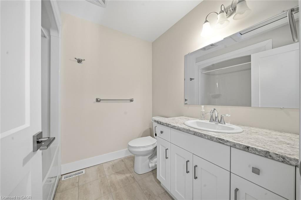 10-744 Nelson Street W Property Photo 28