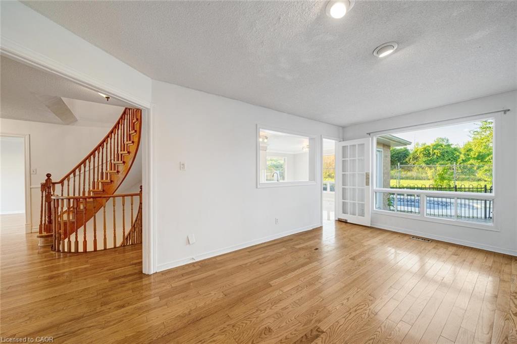 2081 Lynn Heights Drive Property Photo 16