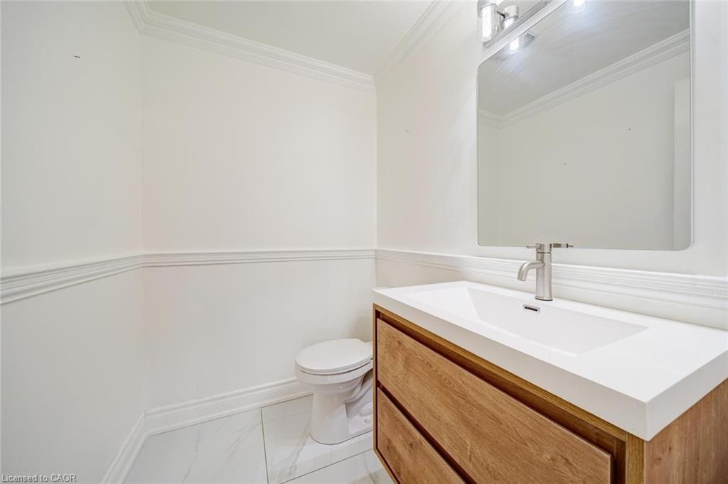 2081 Lynn Heights Drive Property Photo 18