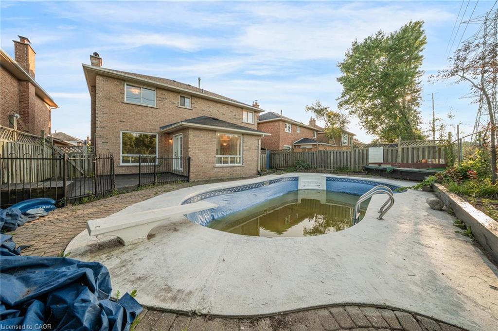 2081 Lynn Heights Drive Property Photo 46